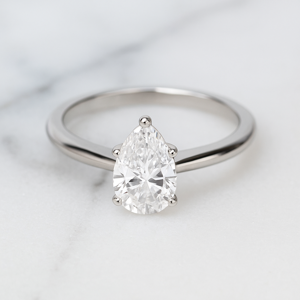 Rianne Aurora Solitaire Ring