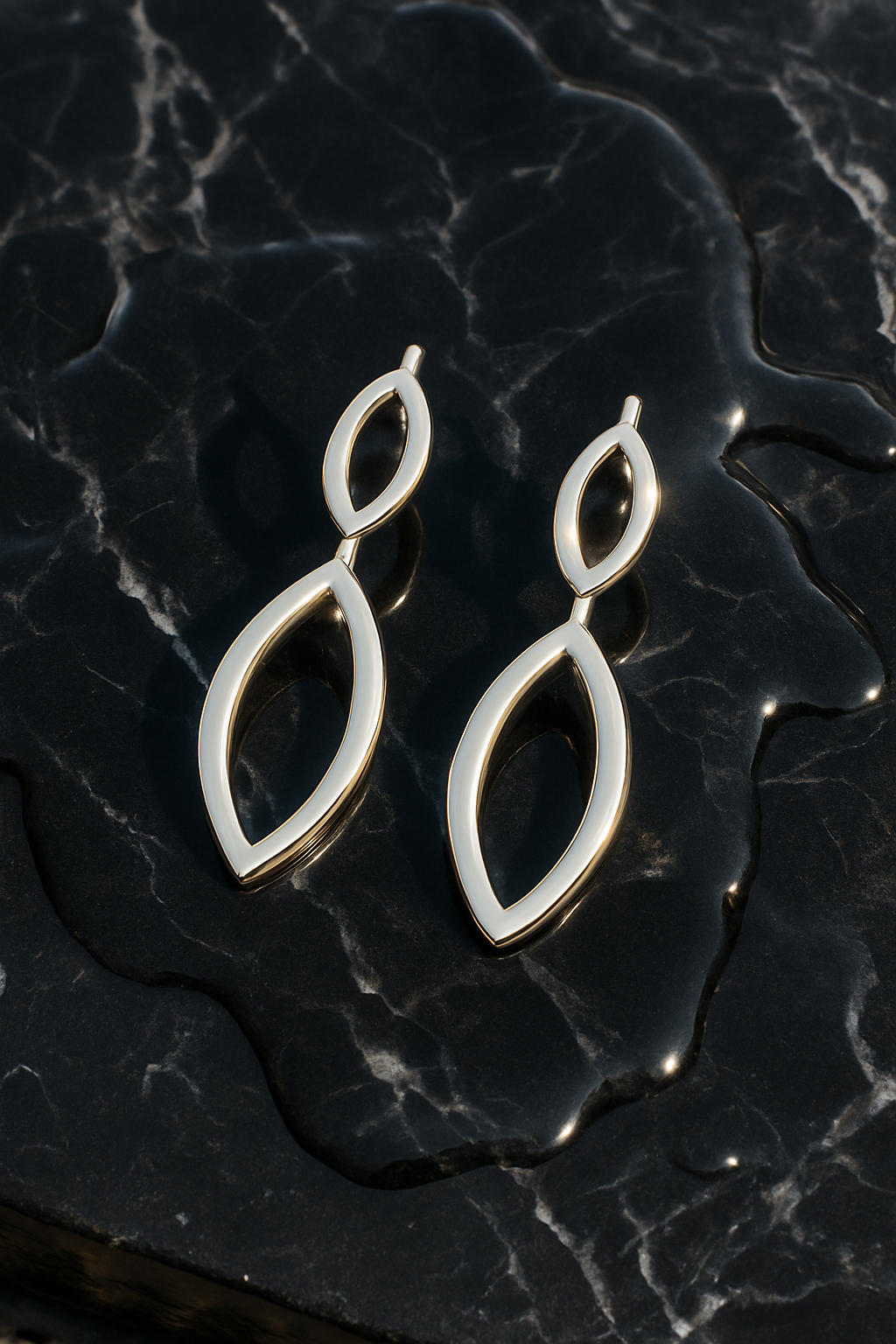 Rianne Pear Solitaire Studs