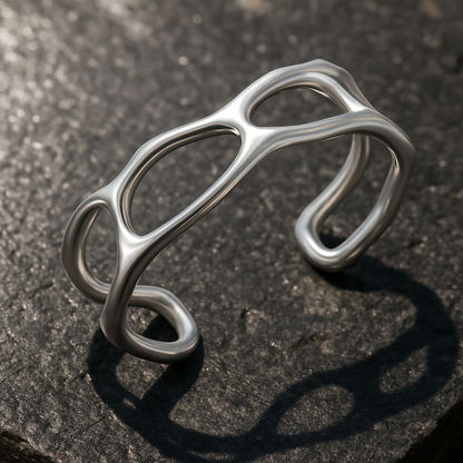 Rianne Fluid Harmony Arm Cuff