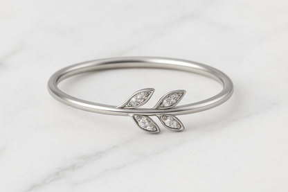 RIANNE Leaf Bangle