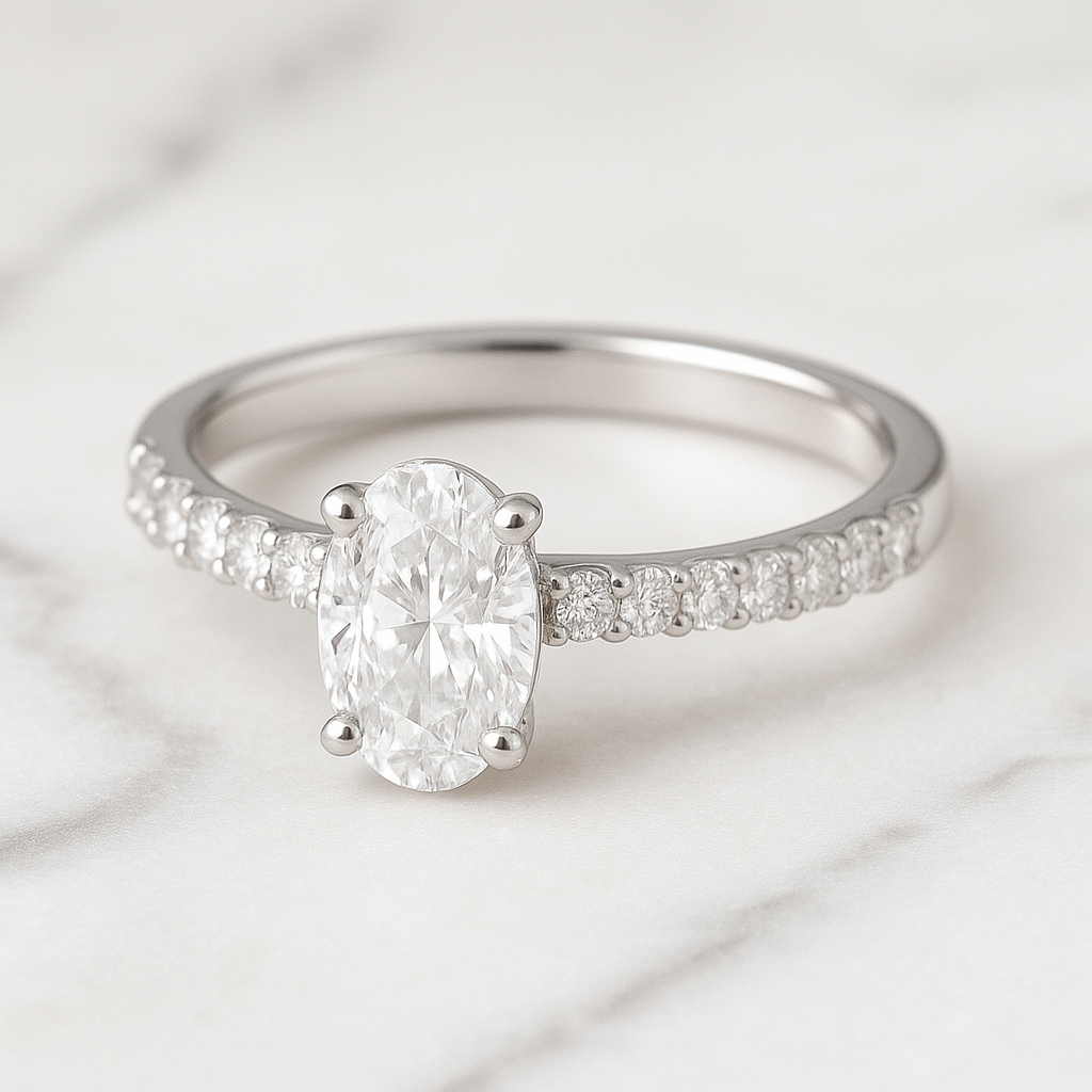Rianne Oval Diamond Pavé Ring