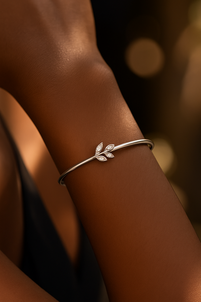 RIANNE Leaf Bangle