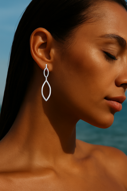 Rianne Pear Solitaire Studs