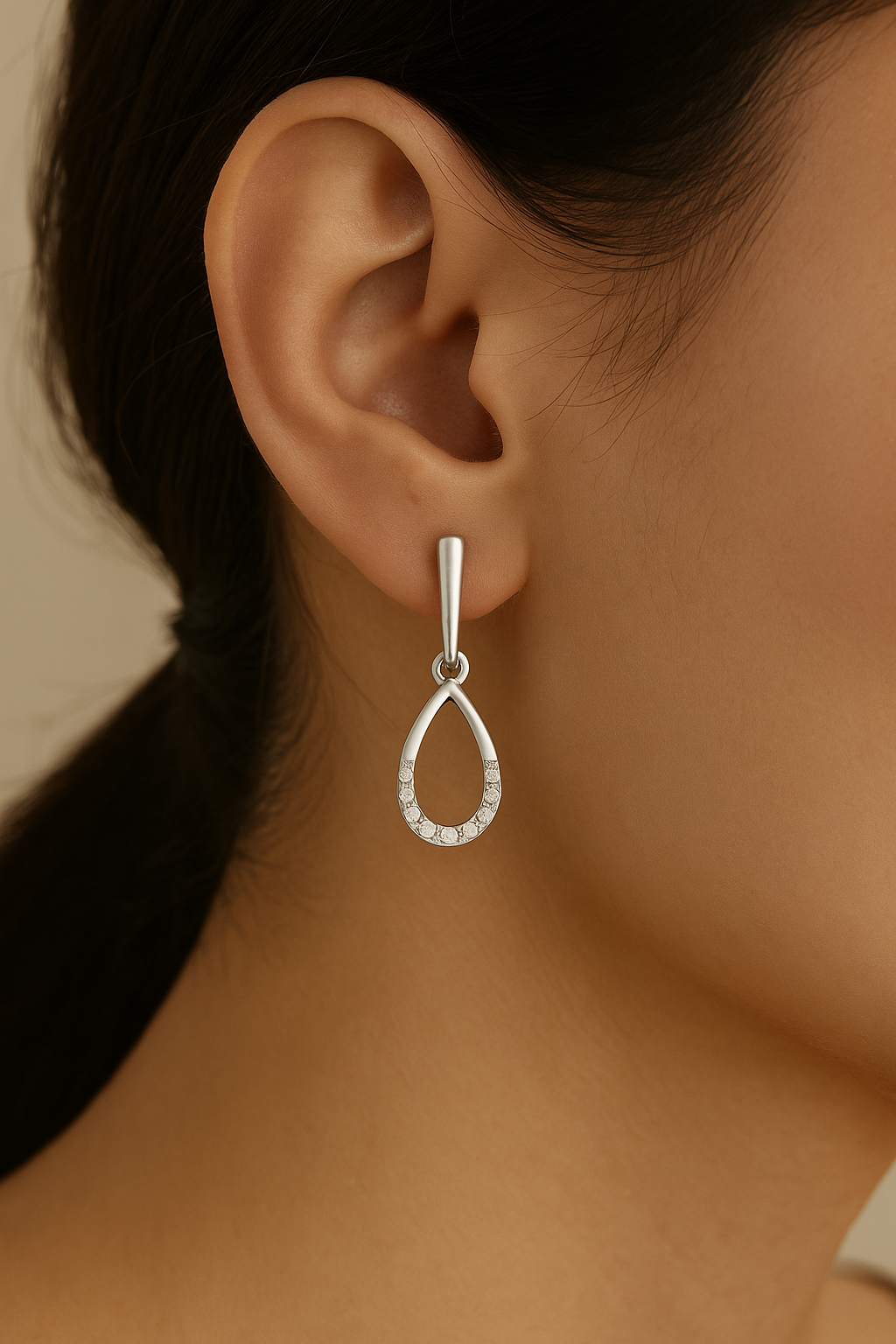 Rianne Teardrop Moissanite Loop Earrings