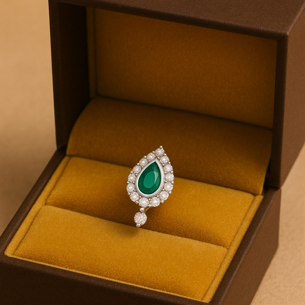 Rianne Teardrop Halo Moissanite Nosepin