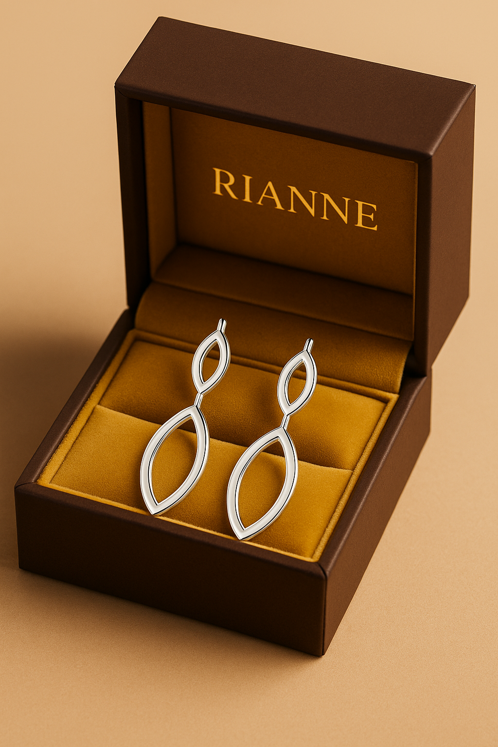 Rianne Pear Solitaire Studs