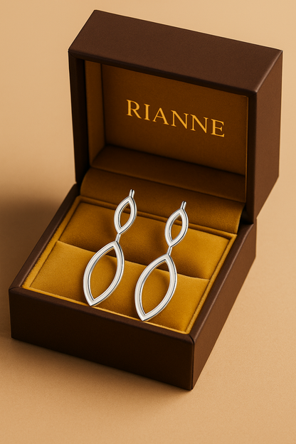 Rianne Pear Solitaire Studs